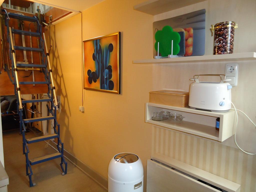 Air Boardinghouse Tulip Stockum, Zu Fuss - 3 Minuten Zur Messe Düsseldorf Chambre photo