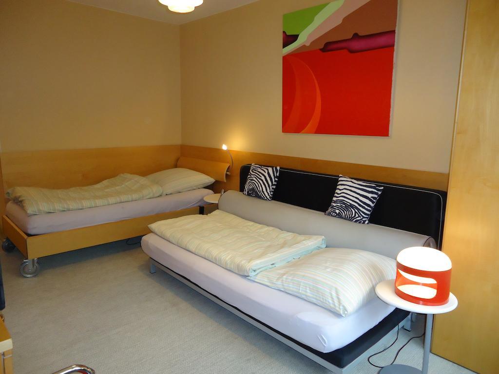 Air Boardinghouse Tulip Stockum, Zu Fuss - 3 Minuten Zur Messe Düsseldorf Chambre photo
