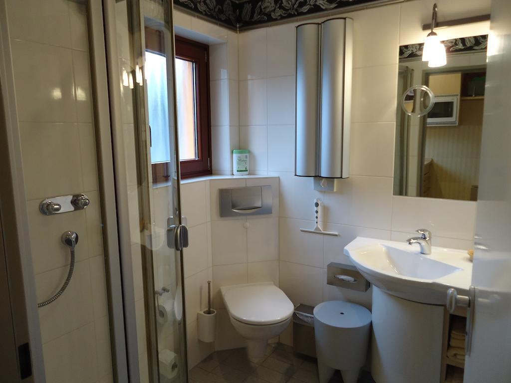 Air Boardinghouse Tulip Stockum, Zu Fuss - 3 Minuten Zur Messe Düsseldorf Chambre photo