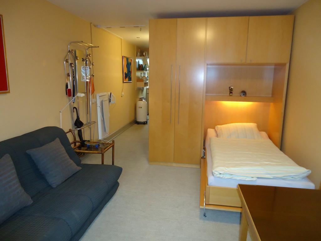 Air Boardinghouse Tulip Stockum, Zu Fuss - 3 Minuten Zur Messe Düsseldorf Chambre photo